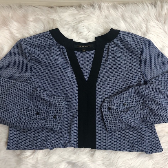 Cynthia Steffe Blue Blouse size Small - Picture 3 of 4